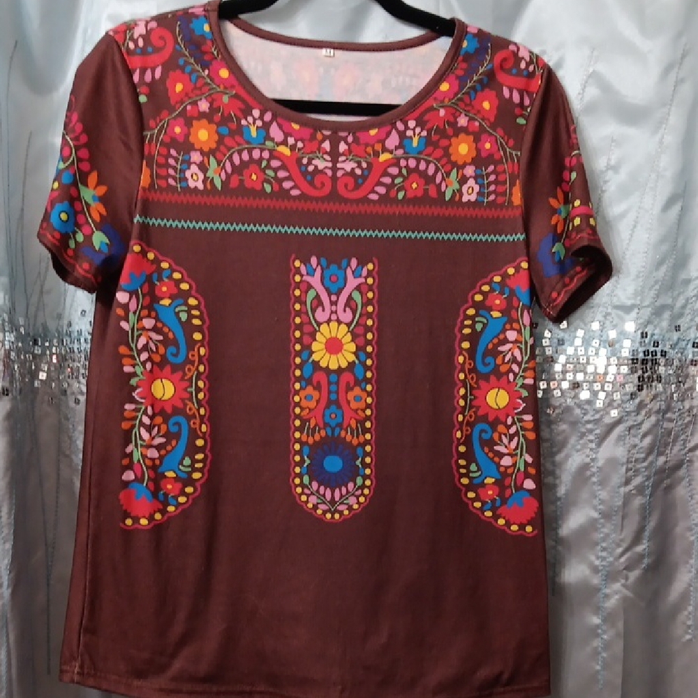 Vivid Floral Patterned Brown T-shirt